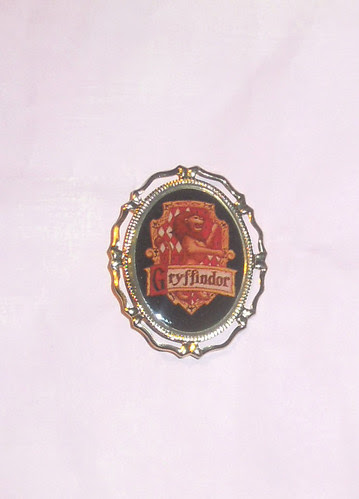 gryffindor brooch