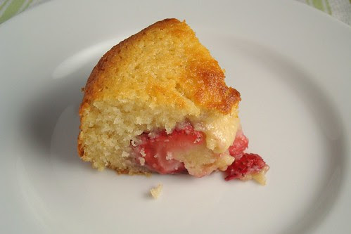 Strawberry Buttermilk Cake Slice