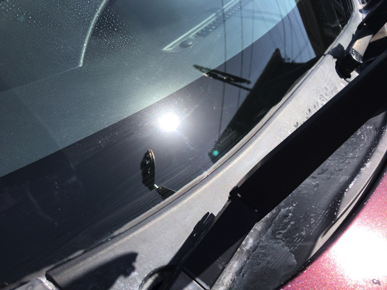 車ガラスの水垢 ウロコの落とし方 同時に油膜も除去できてコーティング効果up 自動車メンテナンスお役立ち情報blog