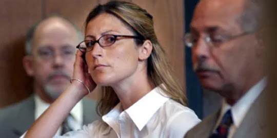 Guru-Guru Cantik Ini Terlibat Skandal Seksual