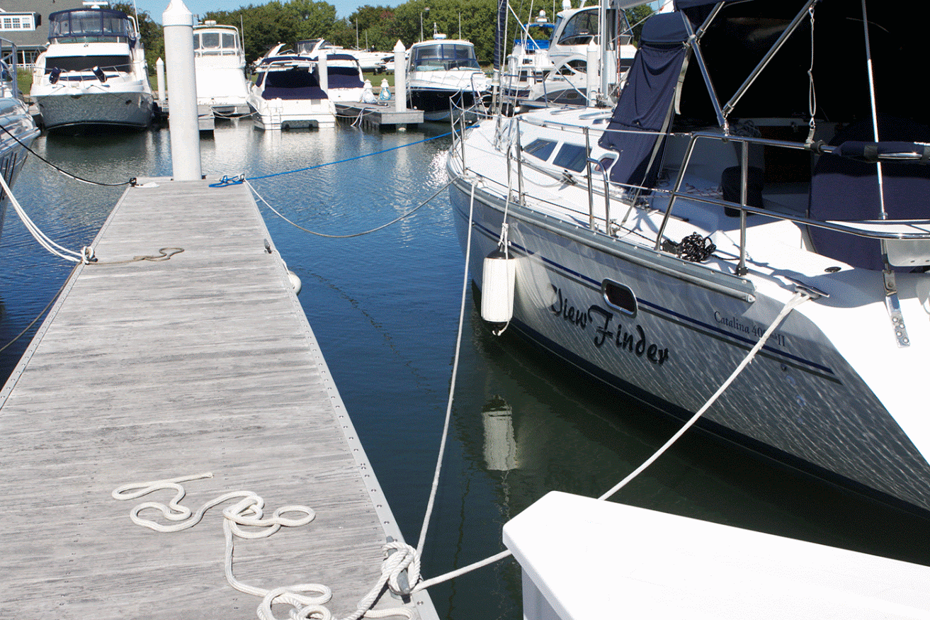 Tying Up Boats: Mooring Basics - boats.com