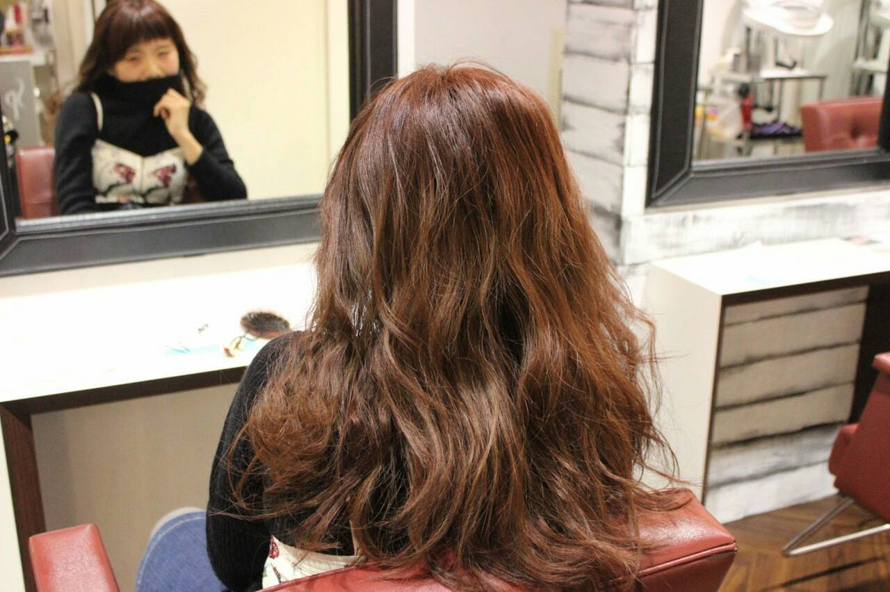 綺麗なロングヘアを保つ秘訣 ロングヘアの為のお手入れ ケア方法をご紹介 名古屋の美容室 Buddy Hair バディヘア