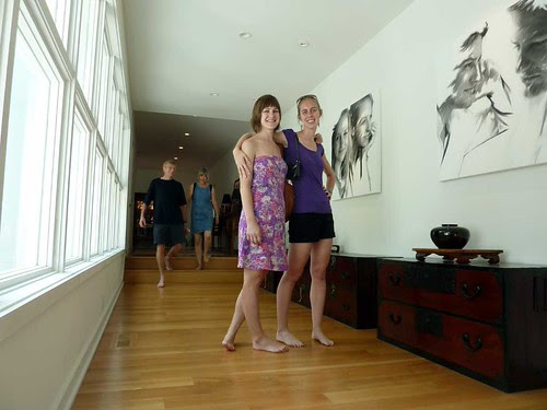 P1020487-2010-06-06-Modern-Atlanta-10-Tour-Elizabeth