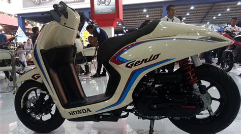 modif honda genio tampil  booth honda jakarta fair