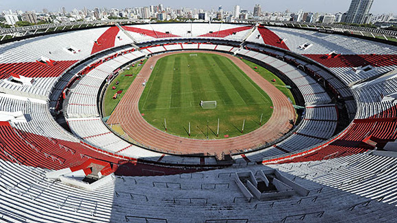 Estadio Antonio Liberti, 'MONUMENTAL'. Buenos Aires (3.100.000 habitantes), capital federal de Argentina fundada en 1536.