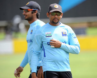 Kumar Sangakkara and Tillakaratne Dilshan prepare for Sri Lanka's Test against South Africa in Centurion