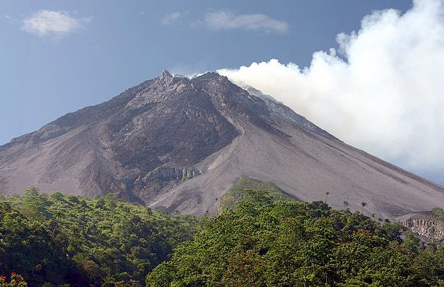 IRIN Thousands more to be evacuated from Merapi area IRIN Thousands more to be evacuated from Merapi area