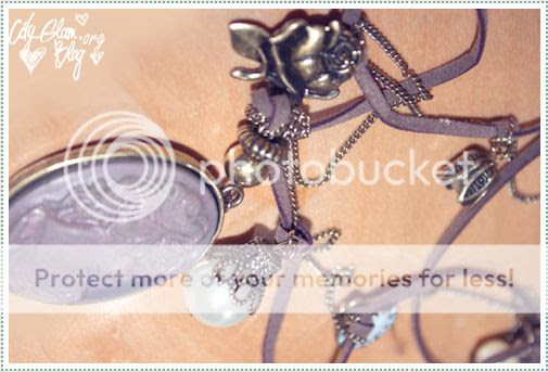 http://i402.photobucket.com/albums/pp103/Sushiina/Daily/kette1.jpg