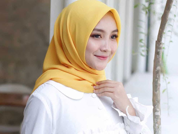 Buat Wajah Terlihat Kusam Hindari 4 Warna Hijab Ini untuk Buat Wajah Terlihat Kusam Hindari 4 Warna Hijab Ini untuk