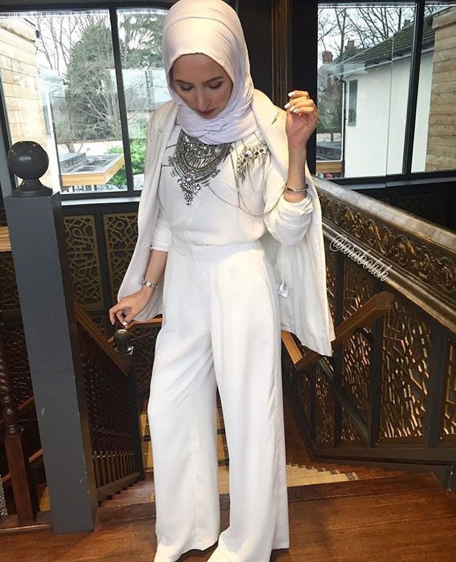 Outfit Hijab Hijau Army