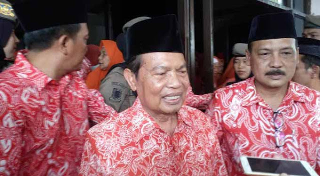 Walkot Mojokerto Yang Pernah Ancam PNS Terlibat HTI, Kini Tersangka Suap Korupsi APBD