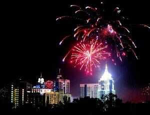 4 cool apps that can jazz up your year-end plans