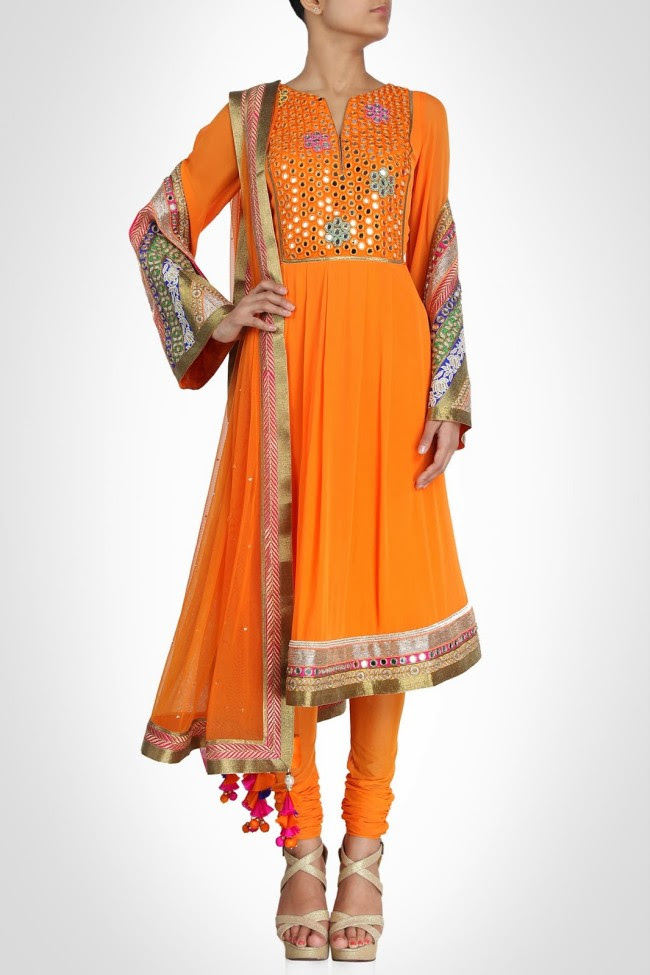 Beautiful-Bridal-Wedding-Lehanga-Choli-Saree-Anarkali-Churidar-New-Fashion-Dress-by-Designer-Surily-Goel-10