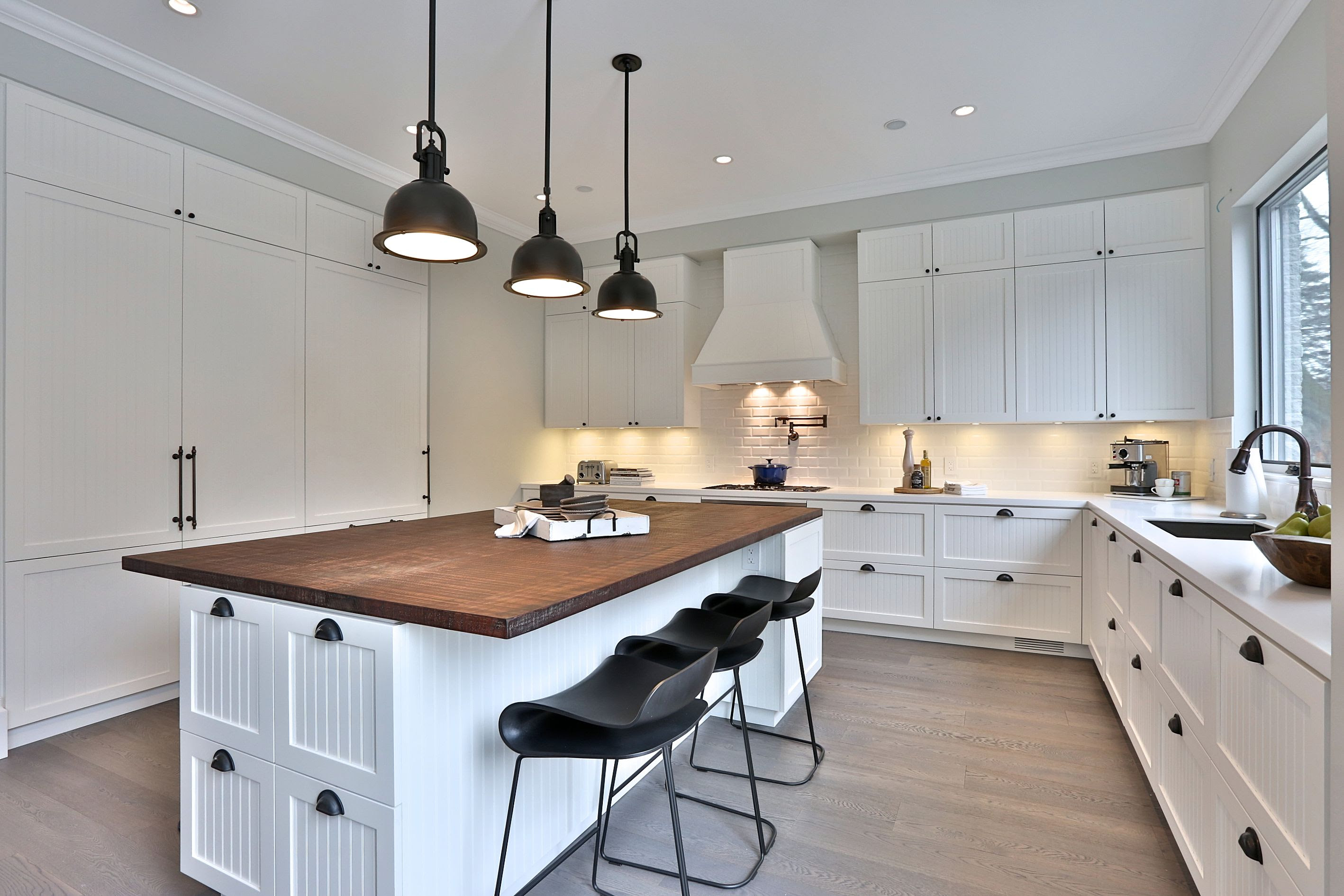 154 kingsway toronto