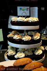 Bea's of Bloomsbury - Cupcakes on tier