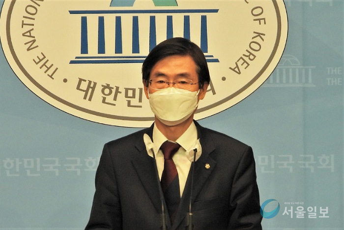 ì¡°ê²½í ë¹ ëí' ì¶ë§ ì ì¸ 12ëê°ì¹ë¬¸ì£¼ìì ì¸ì ë¤ ë¯¼ì£¼ë¹ ì ìì ìì¸ì¼ë³´