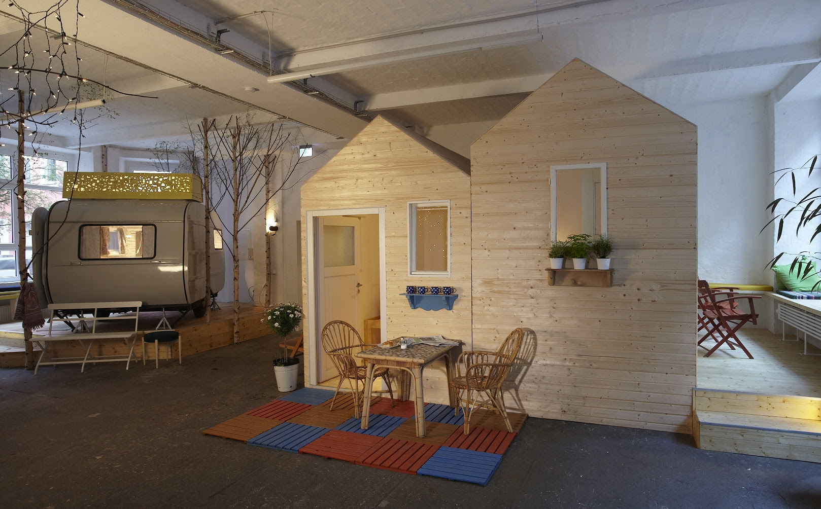 Caravan Hotel, Huttenpalast, Berlin