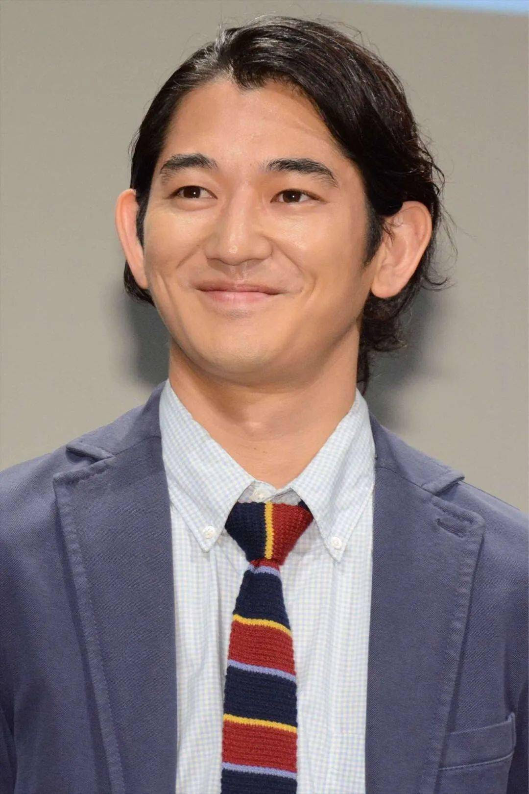 曾经的日本美男垮成老头 永山瑛太怎么突然油腻了 合作