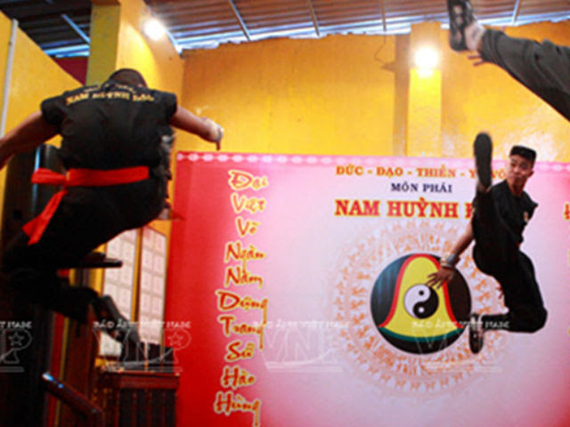Nam Huỳnh Đạo nói gì về võ công 'truyền điện'?