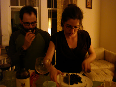 Serving a Cheesecake