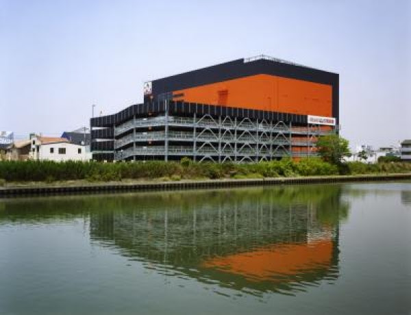 ラウンドワン和歌山店新築工事 近畿エリア 大阪の株式会社アクシス一級建築事務所では 商業施設 店舗設計の設計管理業務の全国実績をご紹介いたします