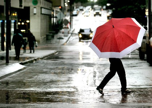http://aureliaclaresta.files.wordpress.com/2008/01/rain.jpg