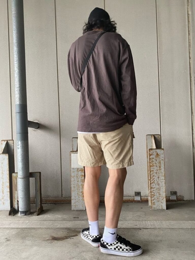 ハーフパンツ ベージュ のメンズのコーデ 人気のベージュハーフパンツを紹介