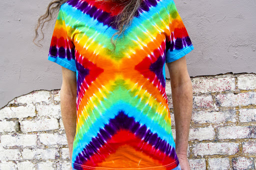 tie dye patterns v shape