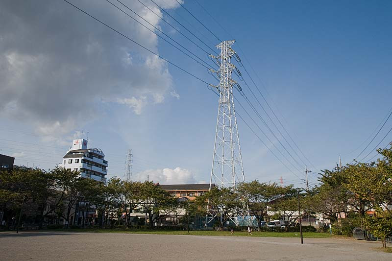 古綾瀬川の赤白鉄塔 毎日送電線 鉄塔旅日記
