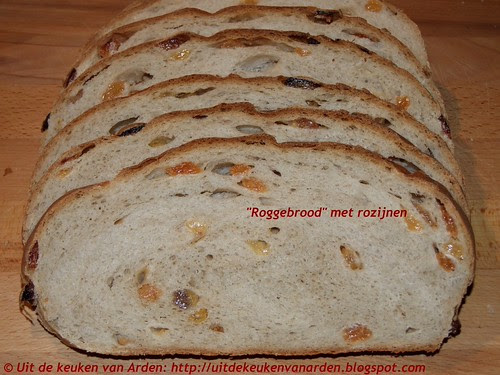 "Roggebrood" met rozijnen