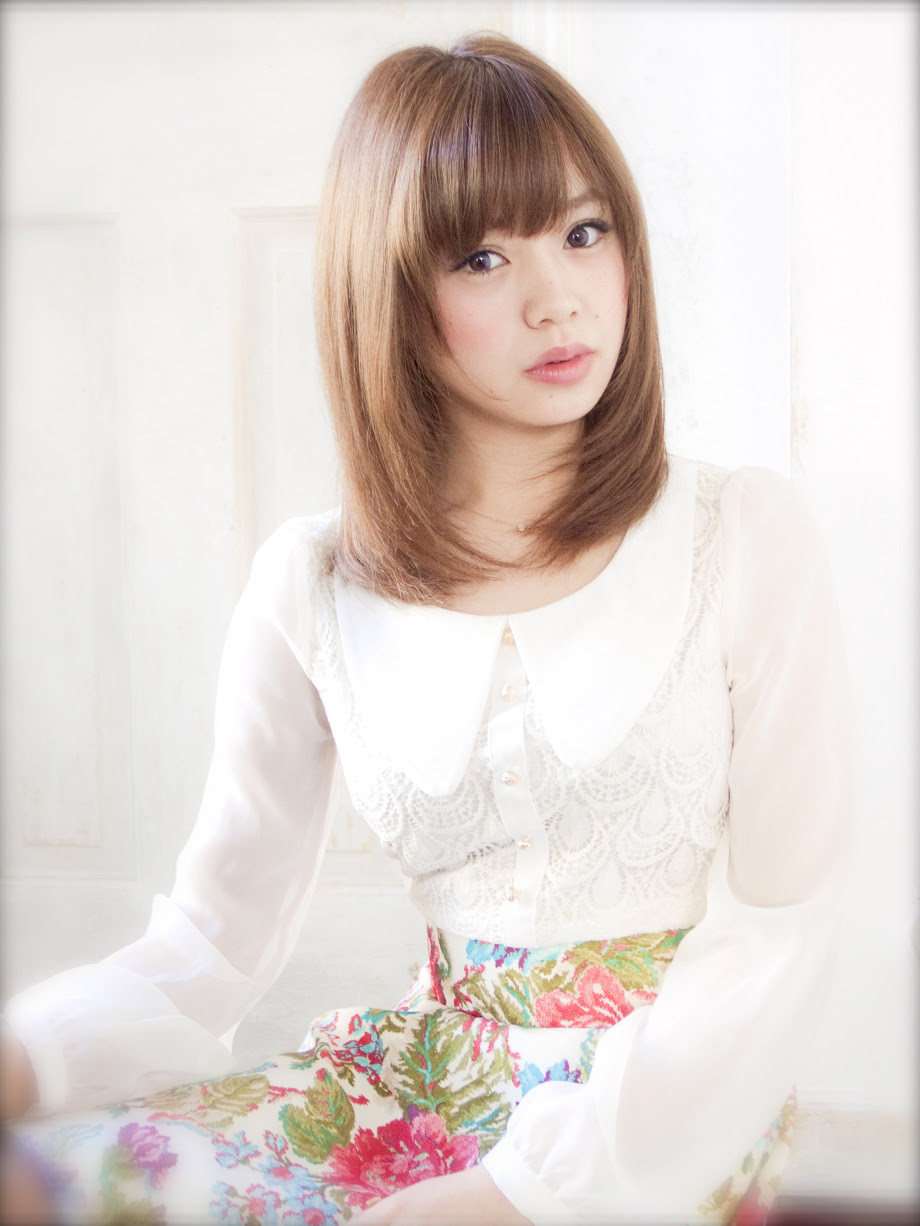 ミディアムナチュラル 縮毛矯正 ストレート特集 髪型 ヘアスタイル