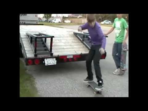justin bieber pants fall off. How I met Justin Bieber Part 36(Continued)