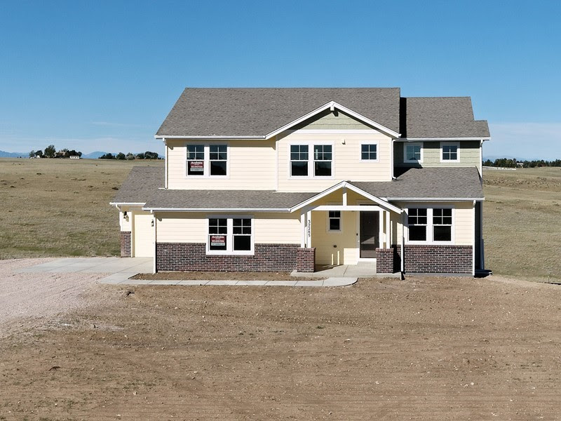 Pikes Peak & Front Range Views - Walkout Basement - 32285 Legacy ...
