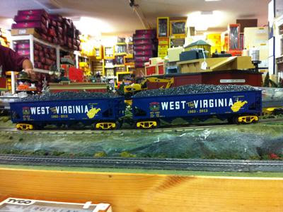 30-75463 WEST VIRGINIA 150TH BIRTHDAY 2 CAR HOPPER SET IN STOCK