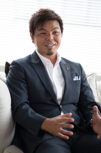 元サッカー日本代表 城彰二 仕事を楽しむためのwebマガジン B Plus ビープラス