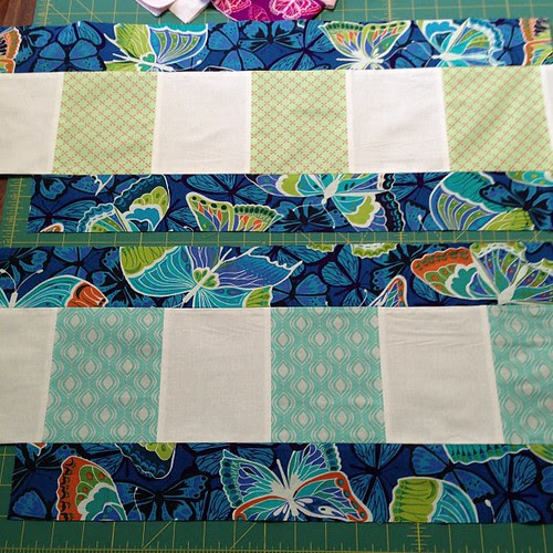 First two blooms done! #bloombloompow @freshlypieced so quick and easy so far!