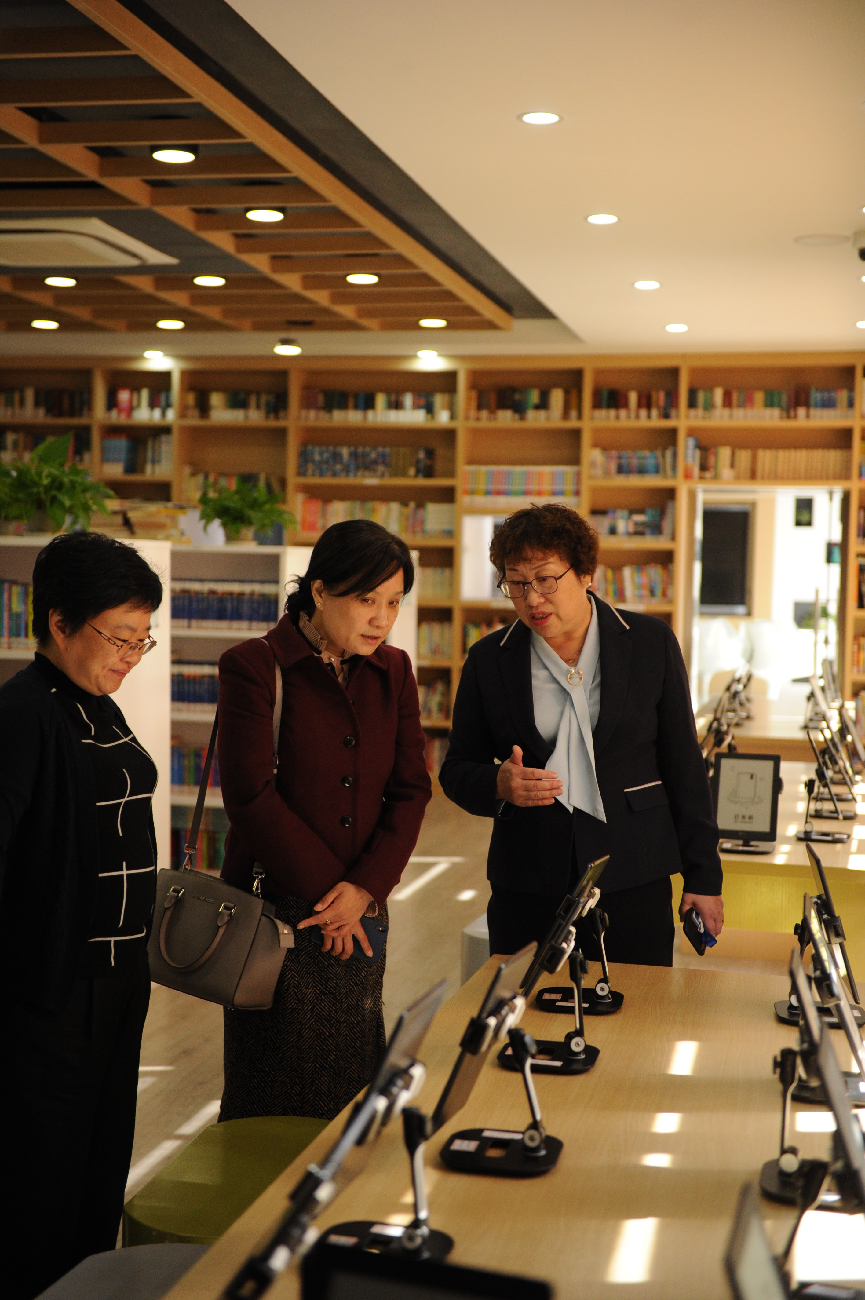 黄浦区教育局局长莅临指导