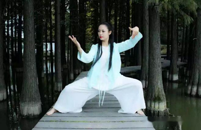 太极拳是个宝 女性养生少不了 女人
