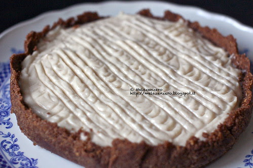 frosting cheesecake
