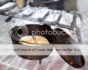 Pot oven bastible Dutch oven Pictures, Images and Photos