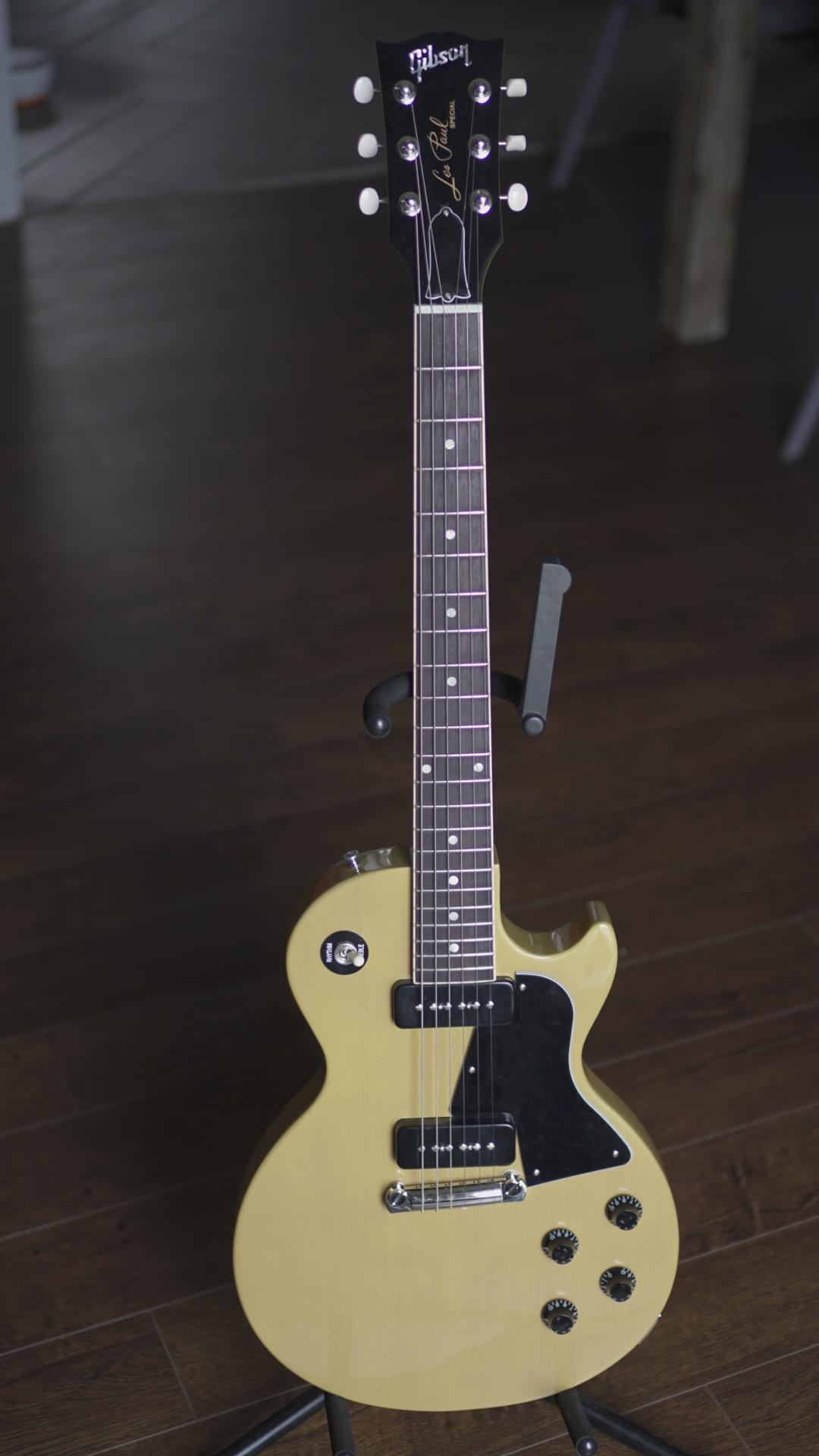 Ngd 16 Les Paul Special Ltd In Tv Yellow The Gear Page