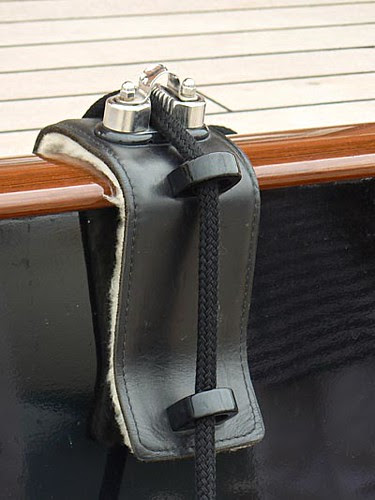 régates roayles taquets e tcuir.jpg