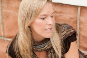 Robin Patchen (1)