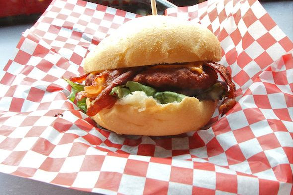 Pig Mac Burger CNE