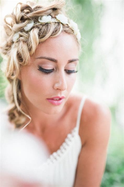 wedding hairstyles  medium length hair modwedding