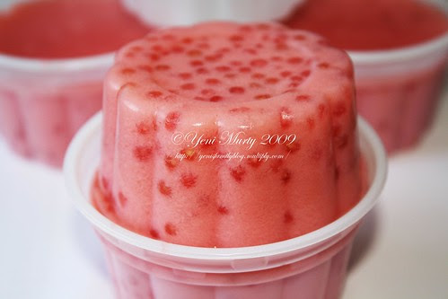 Strawberry Pearl Pudding 