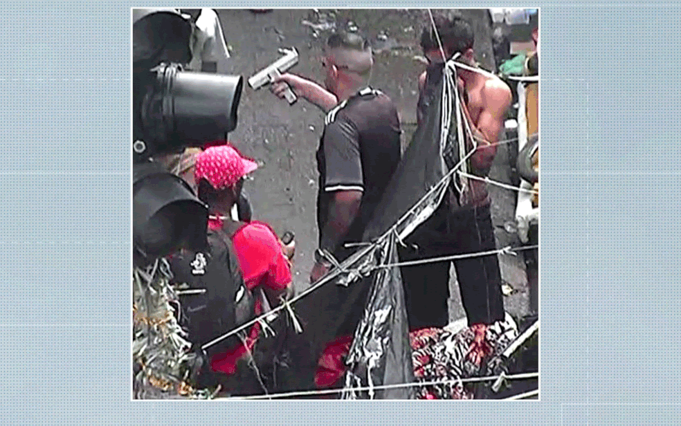Imagem mostra homem armado na Cracolândia (Foto: Reprodução/ TV Globo)