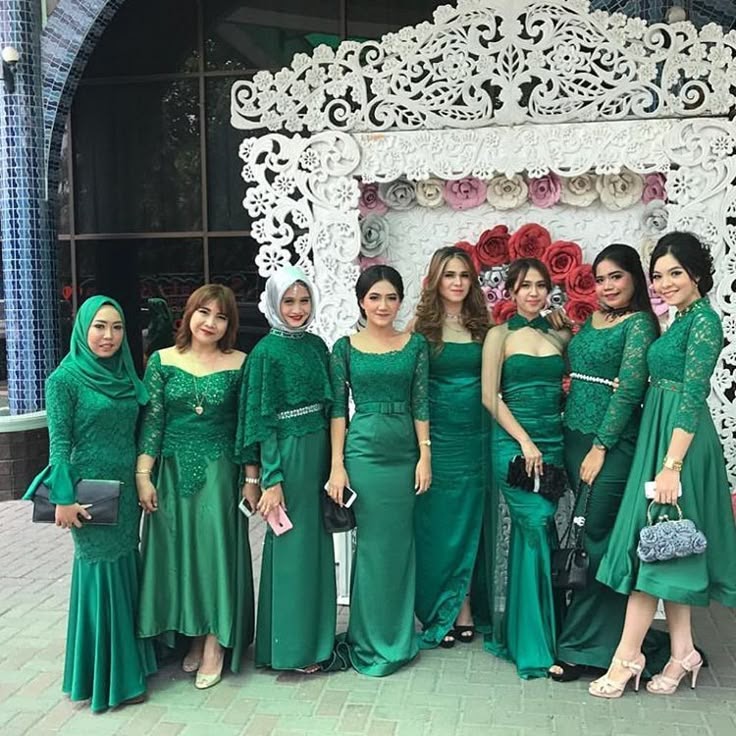 Inspirasi Terbaru Warna Baju Broklat, Dekorasi Tembok