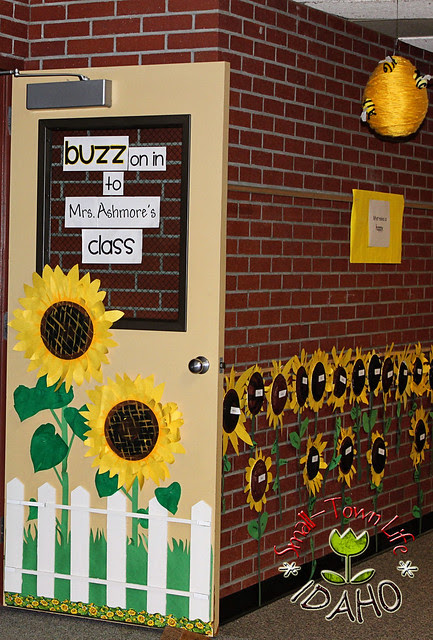 Sunflower Bee Themed Classroom {with freebies}