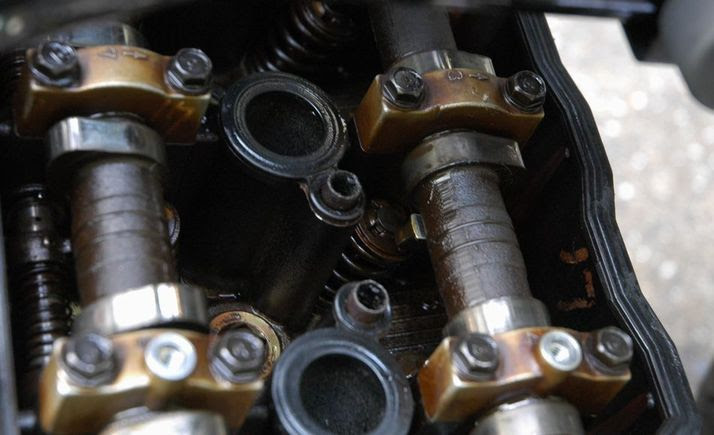 Zrx1100 タペット調整